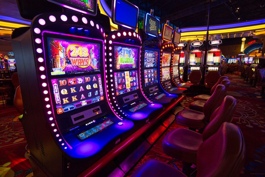 Скачать бесплатно игровые аппараты online где находятся казино